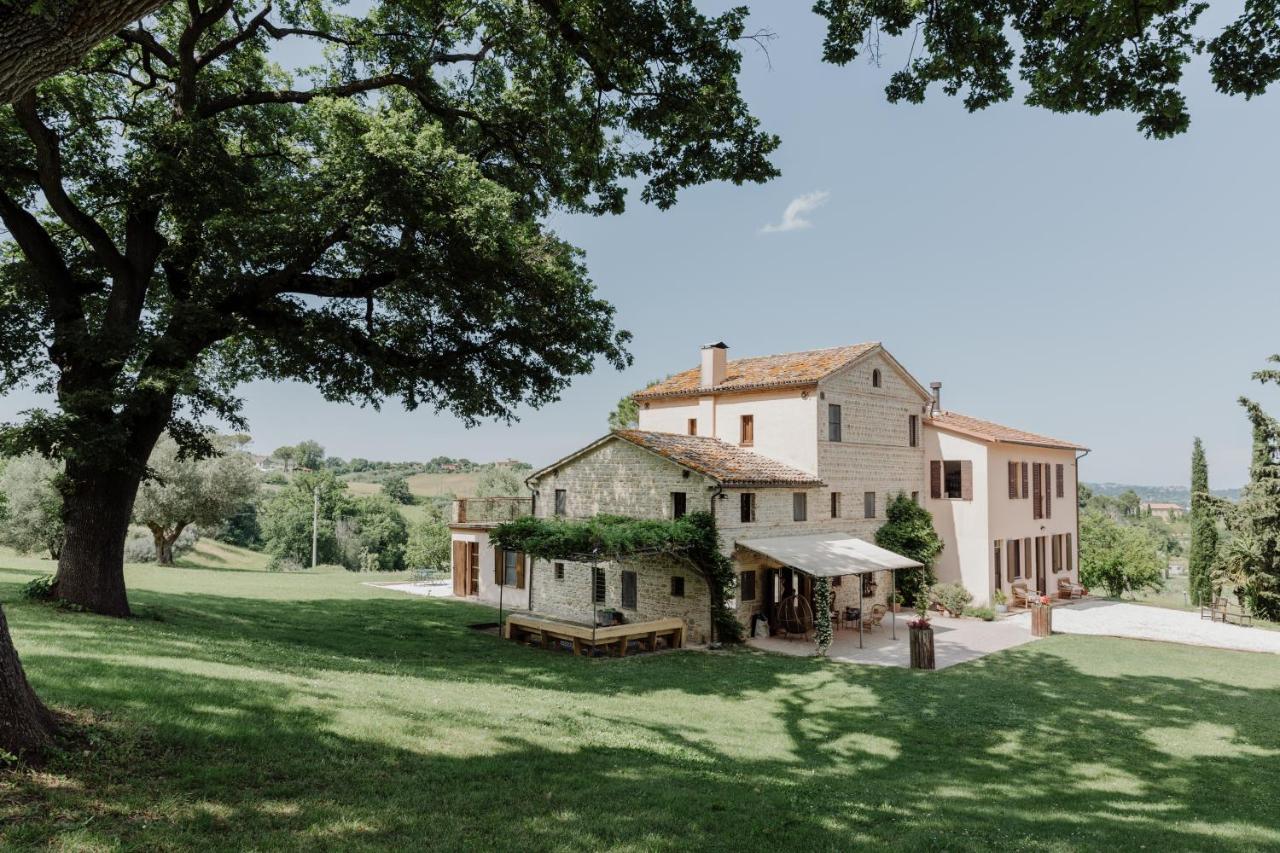 Agriturismo Qui Voglio Monte Roberto Exterior photo
