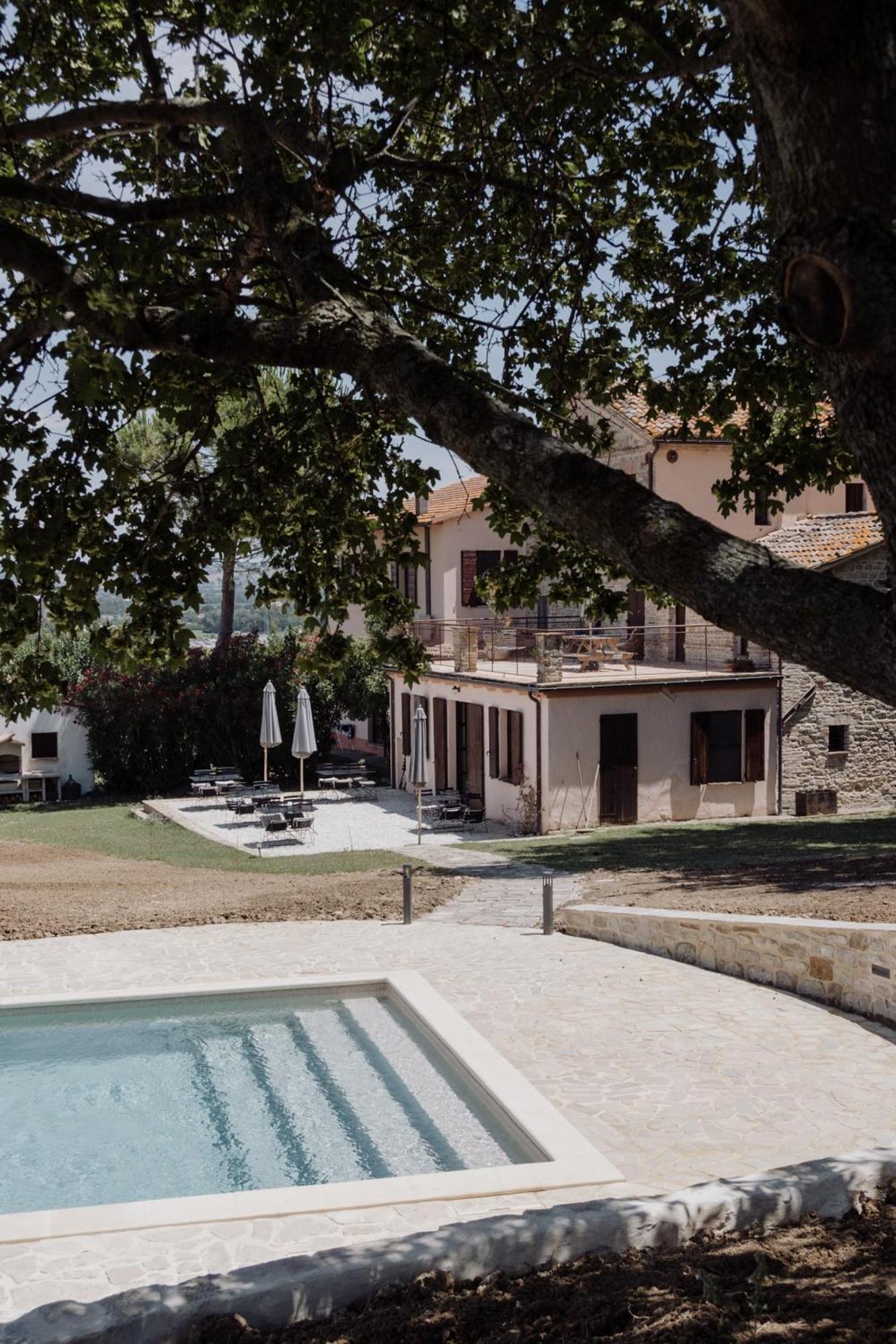 Agriturismo Qui Voglio Monte Roberto Exterior photo